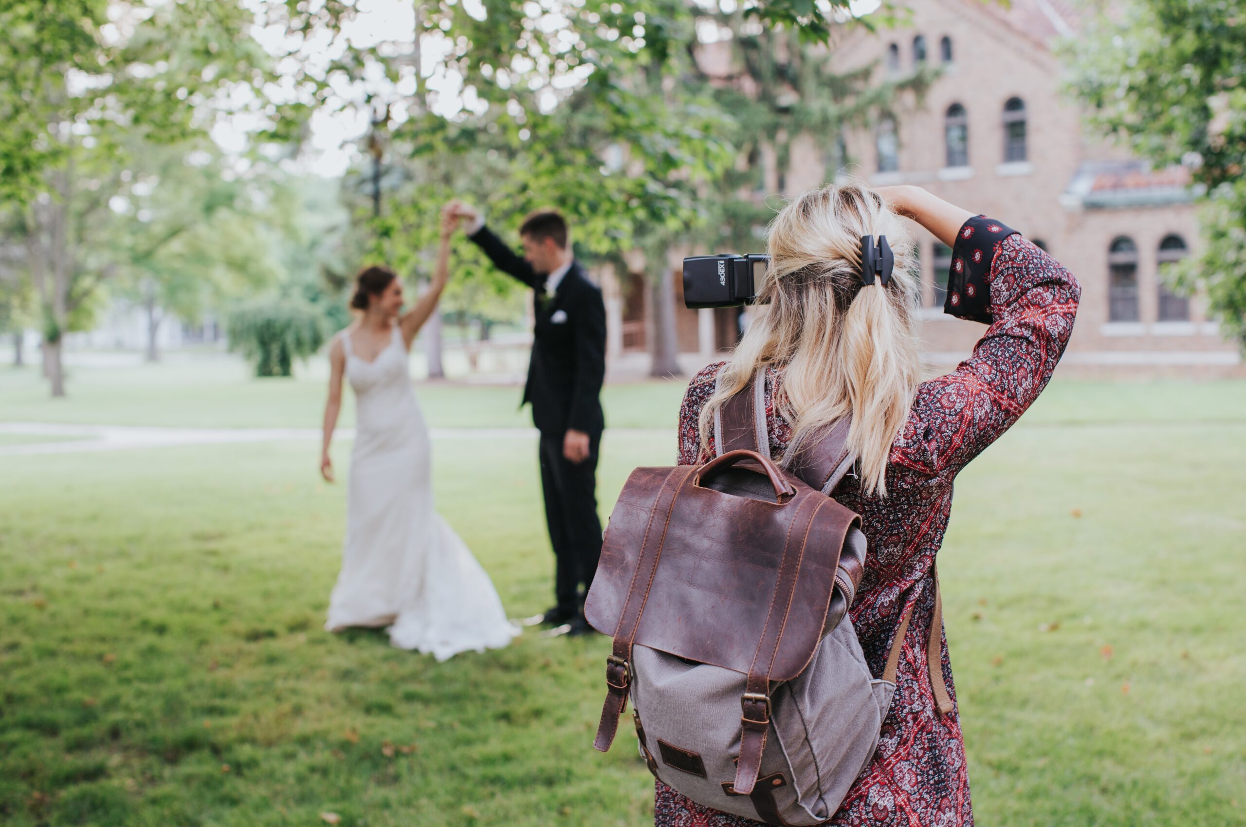 How To Use Online Photo Proofing As A Wedding Photographer